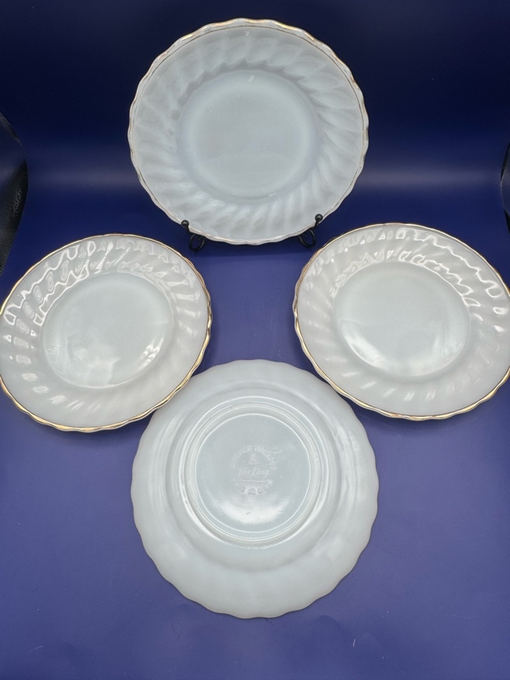 Vtg Fire King Milk Glass Dessert Plates with Gold Rim - Set of 4